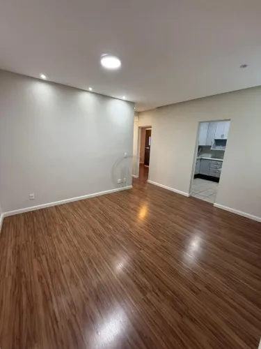 Apartamento à venda com 2 dormitórios - Condomínio Chácara das Flores - Jardim REF: AP2403