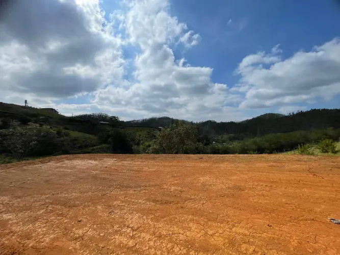 Imóvel para venda possui 3147 metros quadrados em Itaoca - Guararema - SP