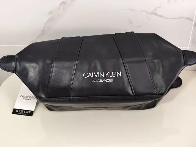 Necessaire Calvin Klein Fragrances Original (Nova)