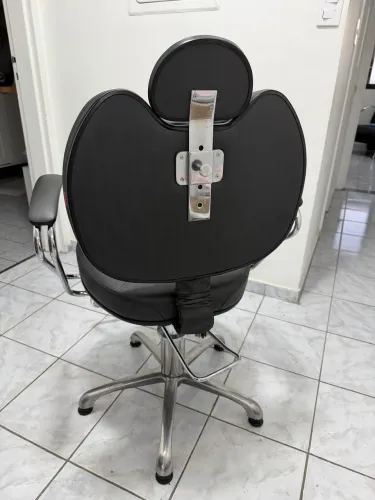 Cadeira de Cabeleireira ou design de sobrancelha