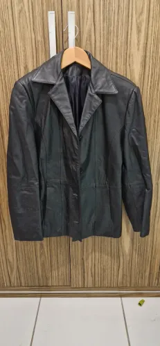 Casaco de Couro Masculino Julian Marcuir. Tam. P. R$ 500