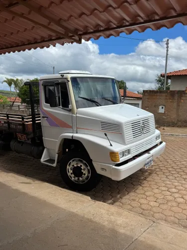 Vendo caminhão toco 12/14 ano 95 muito conservado outro em carro