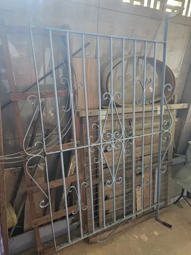 Grade de ferro maciço para janelas. 0,95x136,5