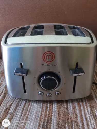 Torradeira Masterchef 4 pães 220 Volts