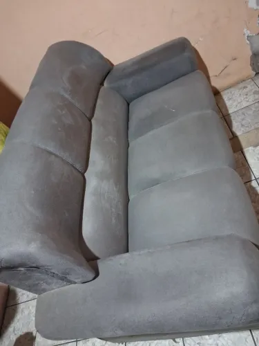 Conjunto de sofá, 3 e 2 lugares - USADO R$ 150,00