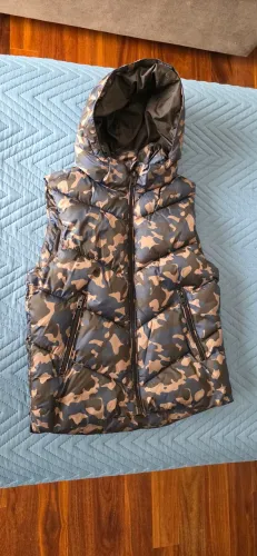 Colete frio zara com capuz 8 anos