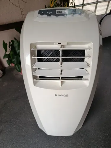 Ar condicionado portátil Cadence, voltagem 220
