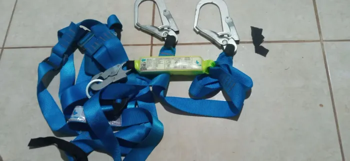 Câmara de ar e cinto de segurança