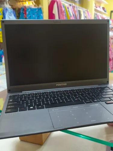 Vendo notebook POSITIVO para retirada de peças