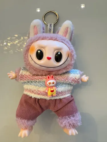 Chaveiro de pelúcia da Labubu