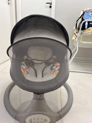 Cadeira de Descanso Balanço para Bebê com Música Mosquiteiro