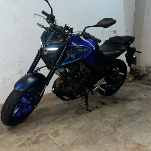 Vendo MT03 2023 9800kms rodados 