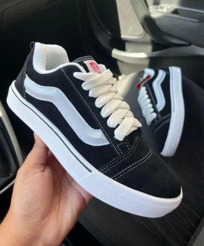 Tênis 33y Vans preto e branco a pronta entrega