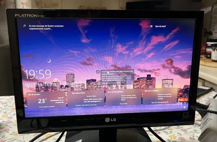 Monitor LG 22"
