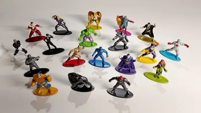 coleção super heróis liga da justiça DC cosmic miniaturas originais