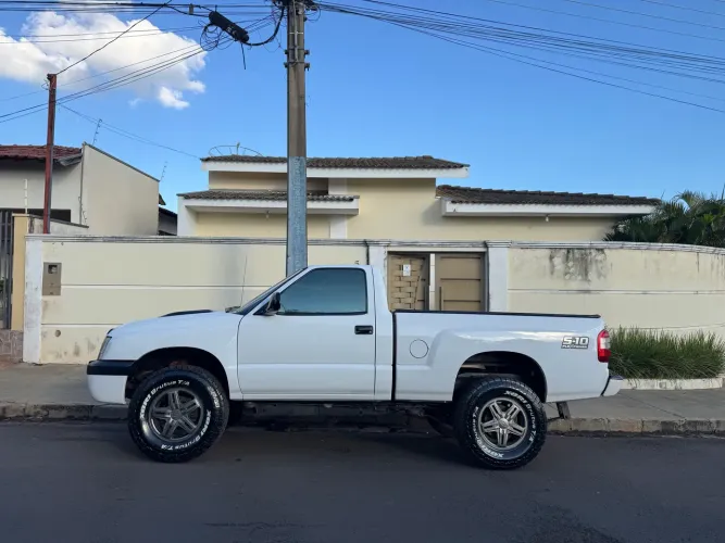 Chevrolet S10 P-up Advantage 2.4 MPFI F.power CS 2009