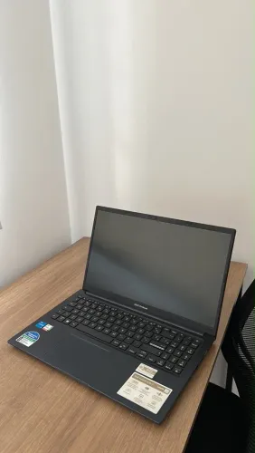 Notebook Asus Core i5 8GB RAM 256GB SSD