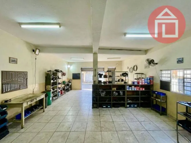 Salão à venda, 121 m² por R$ 450.000,00 - Vila Aparecida - Bragança Paulista/SP