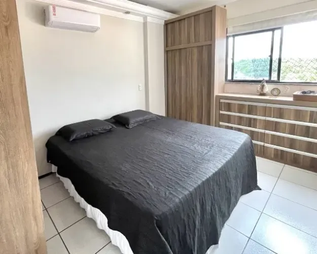Cama Box King: Colchão Molas Ensacadas Ortobom