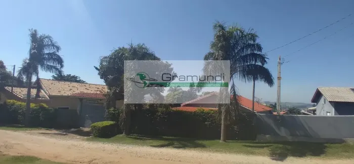 Casa em Fazenda Velha - Pinhalzinho