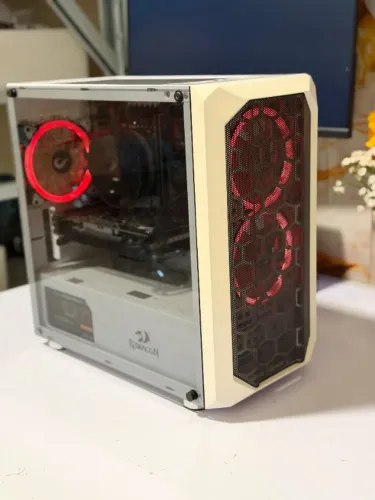 PC Gamer xeon 2680 V4 + 16GB DDR4 + RX 580 - Usado