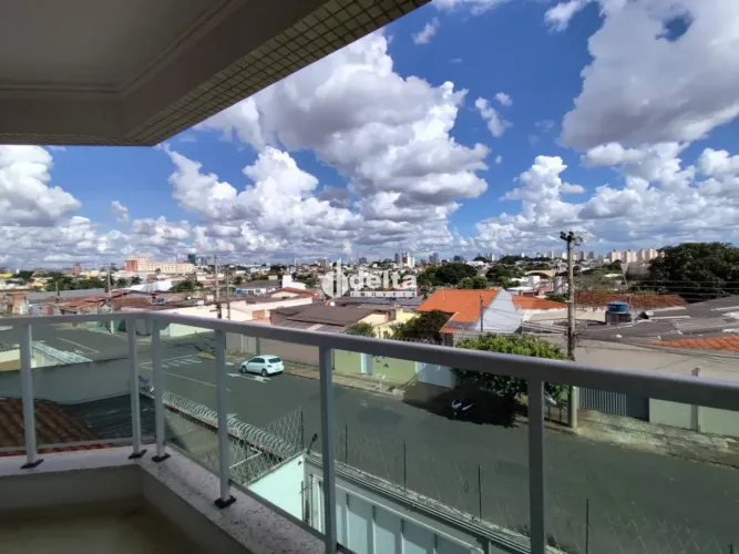Apartamento com 3 quartos sendo 1 suíte disponível para venda no bairro Presidente Rooseve