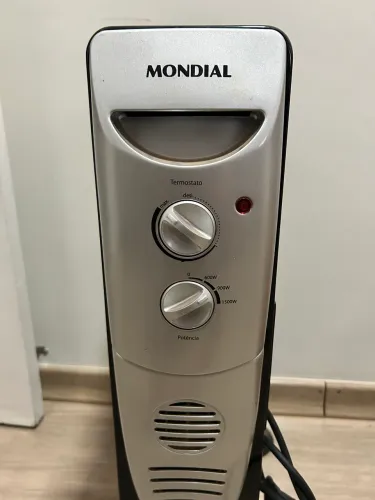 Aquecedor a óleo Mondial A-06 1500w 220v