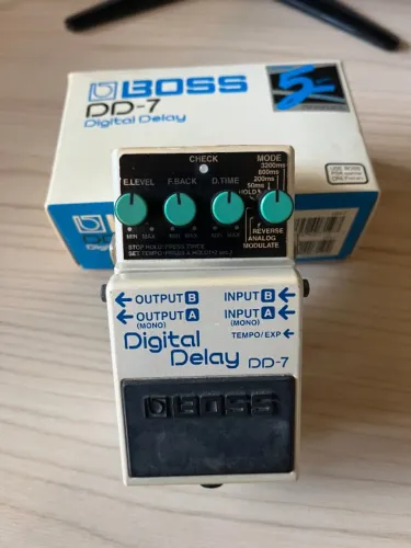 Pedal Boss Digital Delay DD7