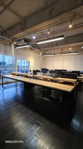 Conjunto corporativo disponível para venda e locação