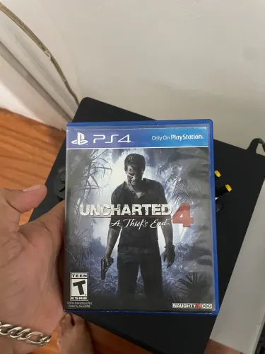 PlayStation 4 slim 1tb