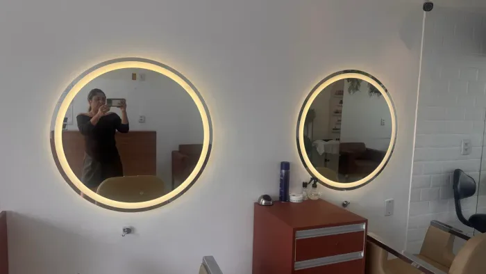 Vende se 2 espelhos com led 80x80