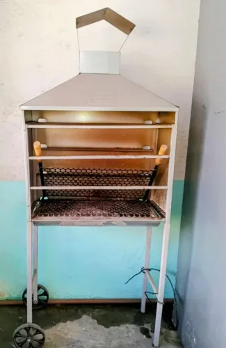 Churrasqueira portátil 