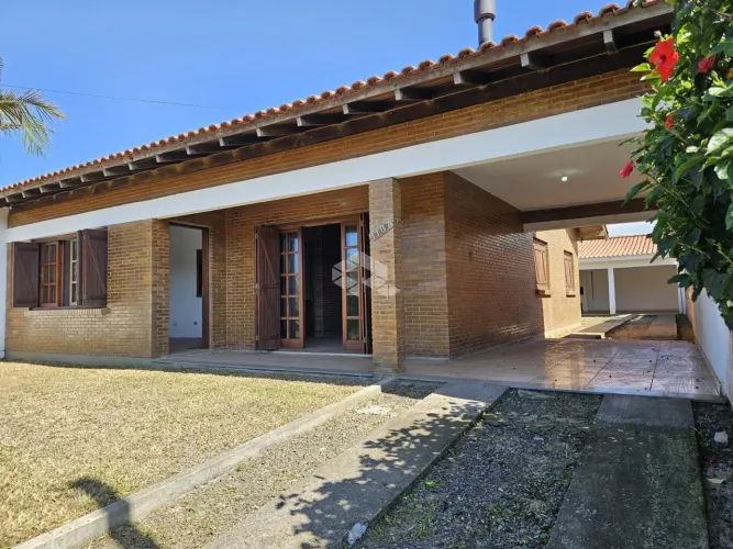 Casa em Rainha do mar com 5 dormitórios