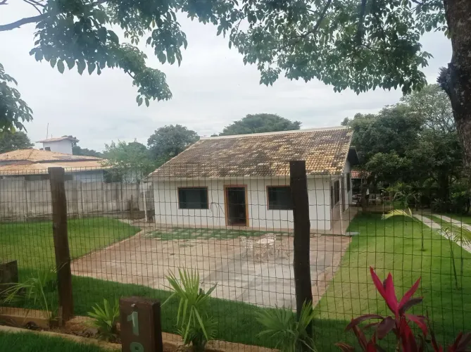 Excelente casa no Condomínio Vale do Ouro
