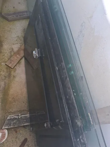 Vende se 2 janelas brindes 1.20 de largura por 1.30 de altura 