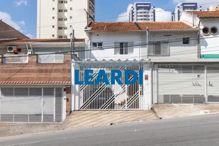 CASA ASSOBRADADA - ACLIMAÇÃO - SP
