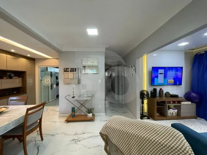 Condomínio Santa Felicidade | Imóvel com Quarto Reversível e 3 Banheiros