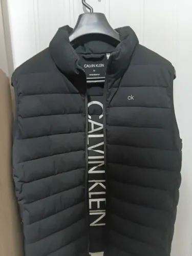 Colete Calvin Klein