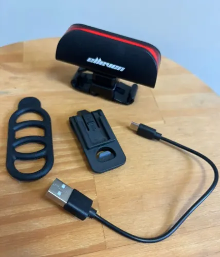 Luz para Bicicleta - Lanterna Traseira LED Pisca Para Bike da Elleven 6 Modos Recarregável