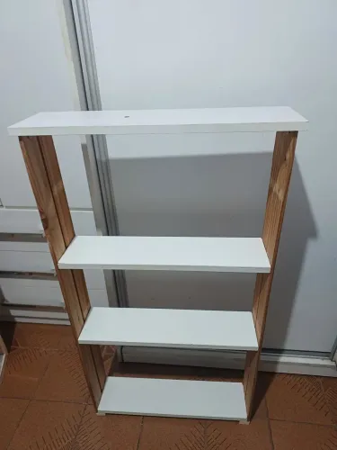 Pequena Estante