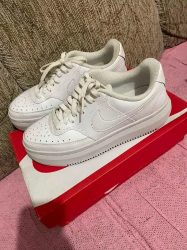NIKE COURT VISION 38
