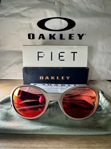 Óculos OAKLEY x Piet, eye jacket redux