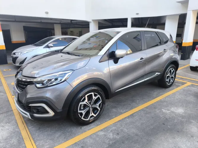 Renault Captur Iconic 1.3 TB 16V Flex 5P AUT 2022