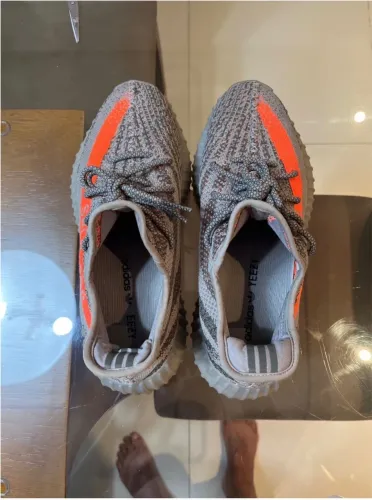 Yeezy Boost 350 v2 Beluga