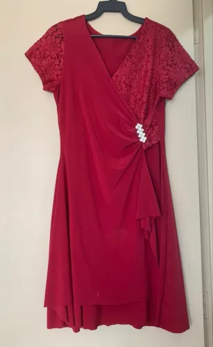 Vestido Marsala Elegante com Renda - Tamanho G