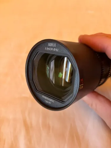 Sirui Venus 75mm T2.9 1.6x Full Frame Anamorphic