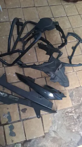 Vendo peças de moto da Fan150 tudo barato mais negócio