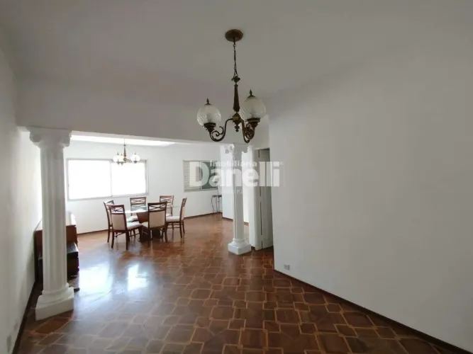 APTO MOBILIADO NO CENTRO, SEM GARAGEM!