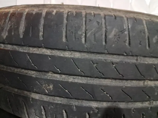 Pneu 195/65r15