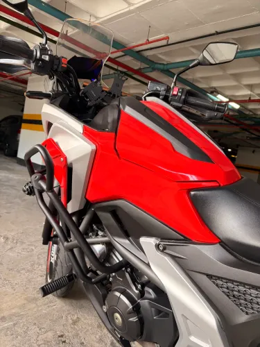 Moto Nc 750x - único dono e revisões na Honda